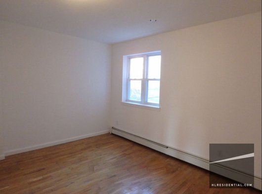 Building Photo - 1402 Bedford Ave