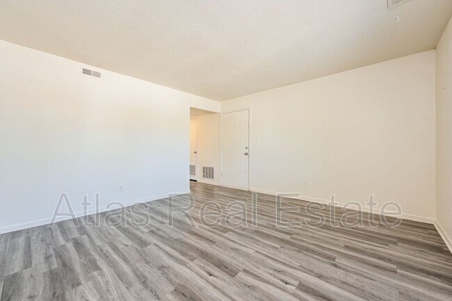 Foto del edificio - 632 South St
