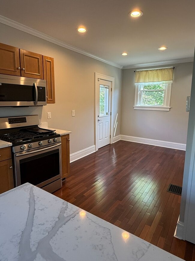 Building Photo - Nice 2bed Home in Ft Thomas