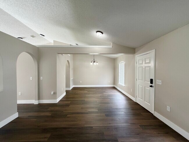 Building Photo - 47 Sawfish Ct
