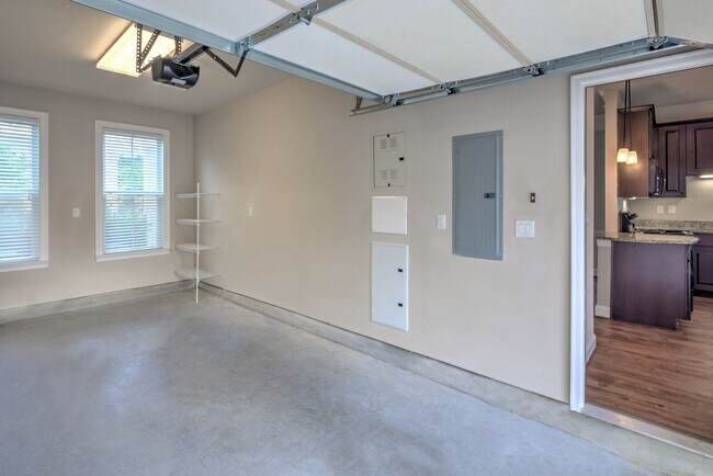 Foto del interior - Yorktown Arch