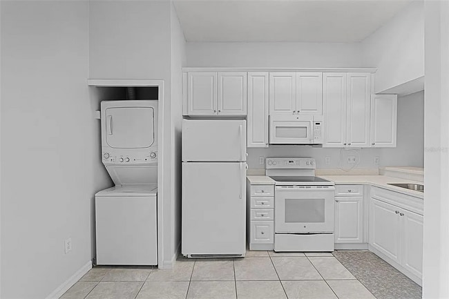 Building Photo - 160 Reserve Cir