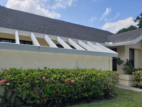 Building Photo - 10875 Lake Front Pl