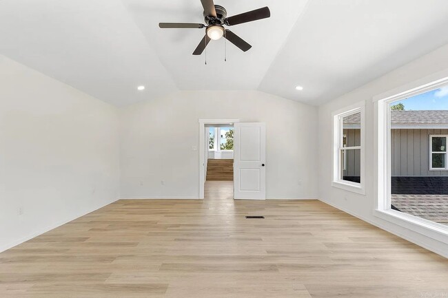 Foto del edificio - 83 Dunn Hill Cir