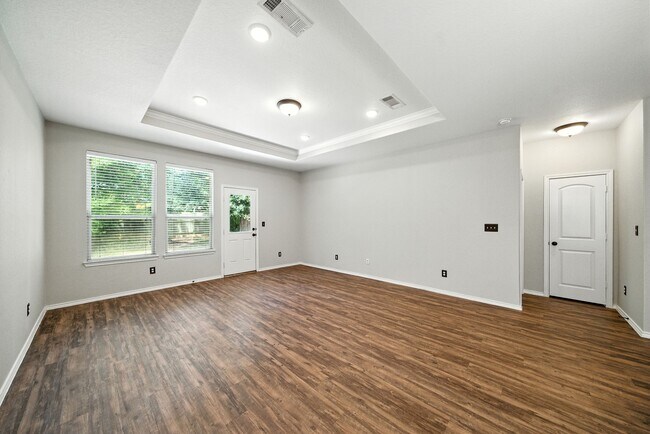 Foto del edificio - 4314 Roaring Timber Dr