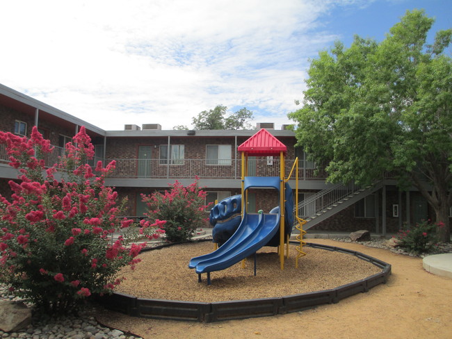 Foto del edificio - La Hacienda Apartments