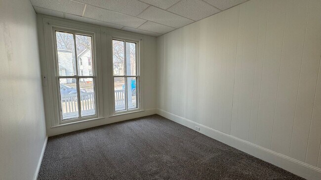 Foto del edificio - 156 National Ave SW