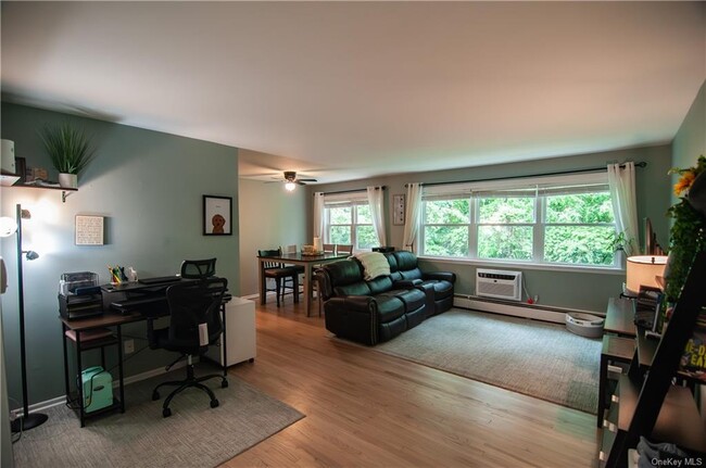 Foto del edificio - 225 N Middletown Rd