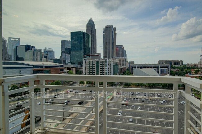Foto del edificio - 505 E 6th St