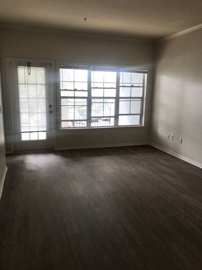 Foto del edificio - 3621 Conroy Rd