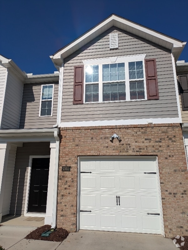 Building Photo - 1505 Gracie Ln