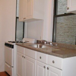 Primary Photo - 217 E 10th St