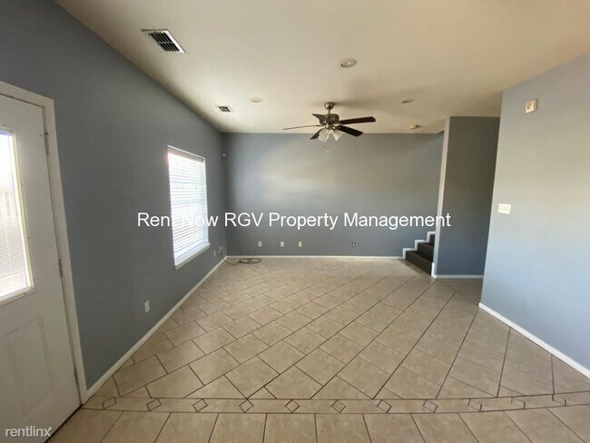 Building Photo - 2 br, 2.5 bath Townhome - 1424 Nassau St