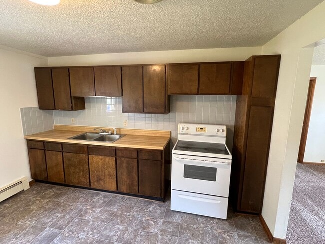 Building Photo - 824-824.5-8245 W 11th St