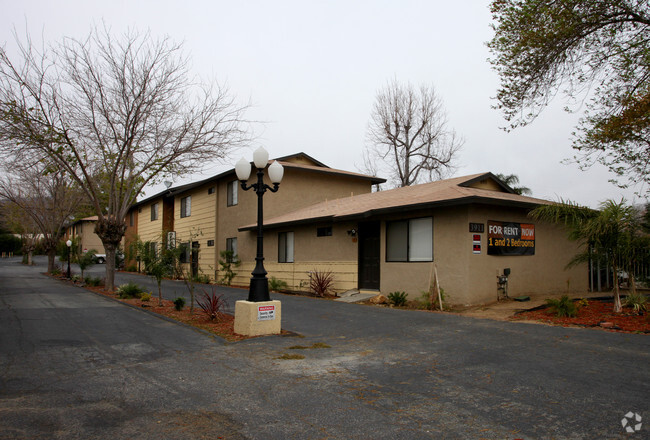 Foto del edificio - Banning Suites Motel