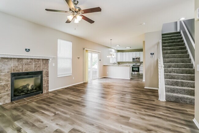 Foto del edificio - 6960 Shady Rock Ln