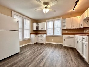 Building Photo - 305 Charles Ave SE