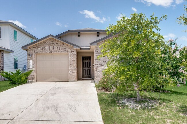 Foto del edificio - BEAUTIFUL 3-BEDROOM D.R. HORTON HOME IN RE...
