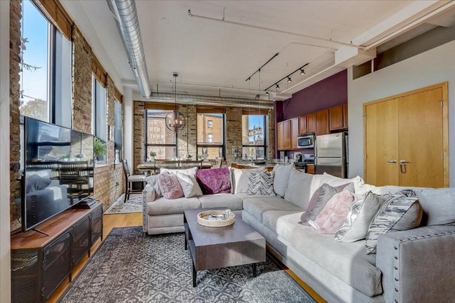 Foto del edificio - 1701 NE Madison St