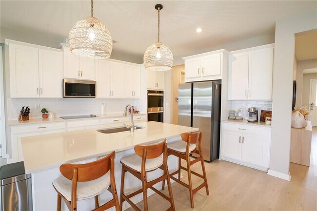 Foto del edificio - 7964 Waterfield Ave