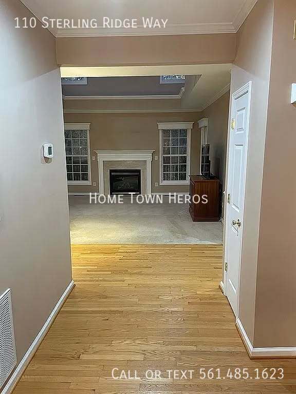 Foto del edificio - 110 Sterling Ridge Way