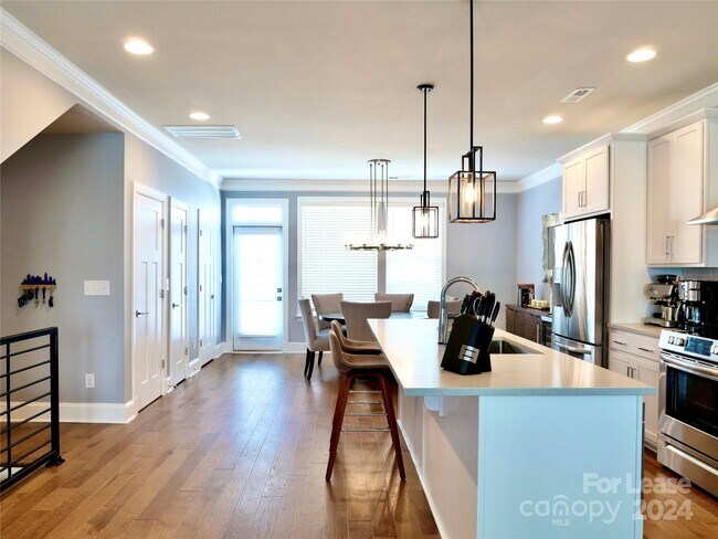 Building Photo - 2108 Bryant Park Dr
