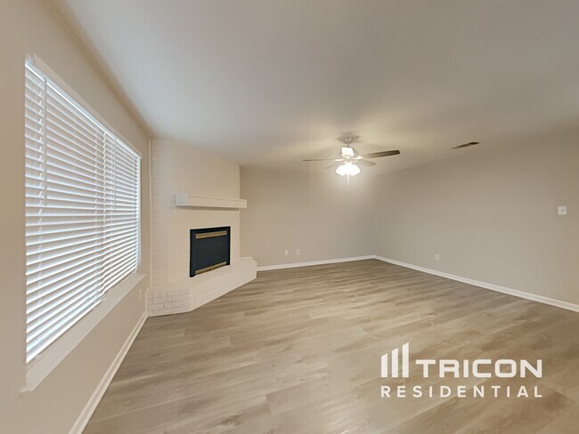 Foto del edificio - 612 Circleview Dr