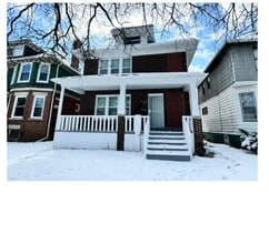 Building Photo - 3027 Northwestern St