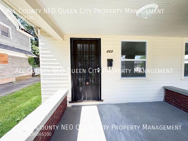 Foto del edificio - 223 W Parkwood Dr