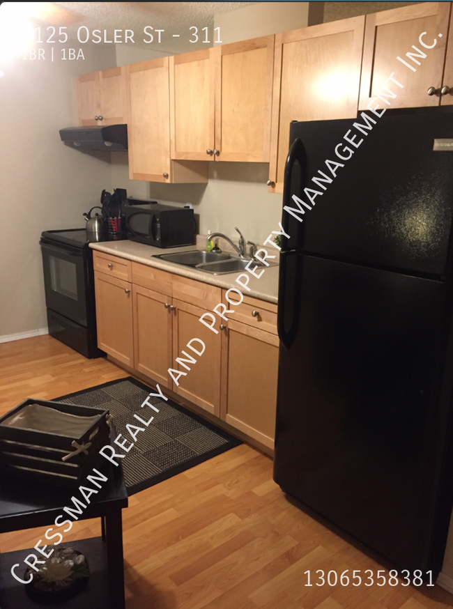 Building Photo - Furnished Studio Apartment Near Downtown