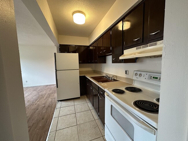 Building Photo - 505 W Maumee St