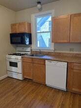 Building Photo - 449 Iowa Ave