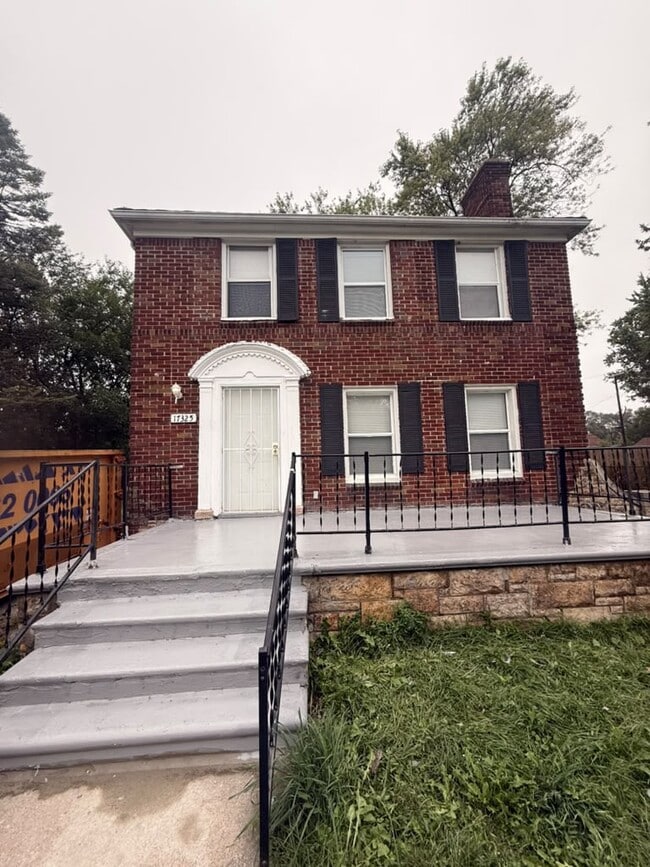 Building Photo - 17325 Strasburg St