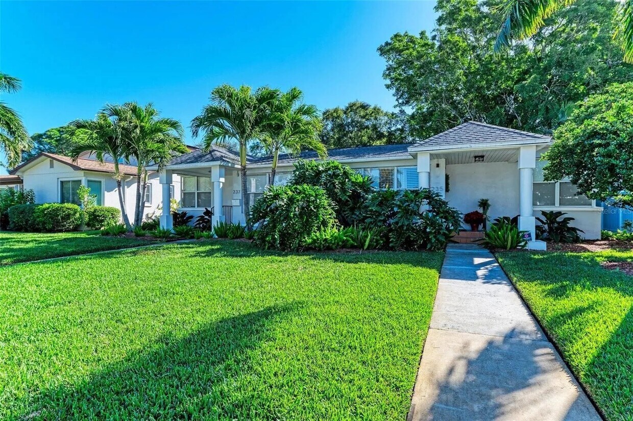 Photo - 235 Mateo Way NE (St. Petersburg, FL)