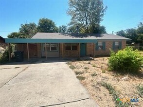 Building Photo - 6904 Wagon Wheel Dr