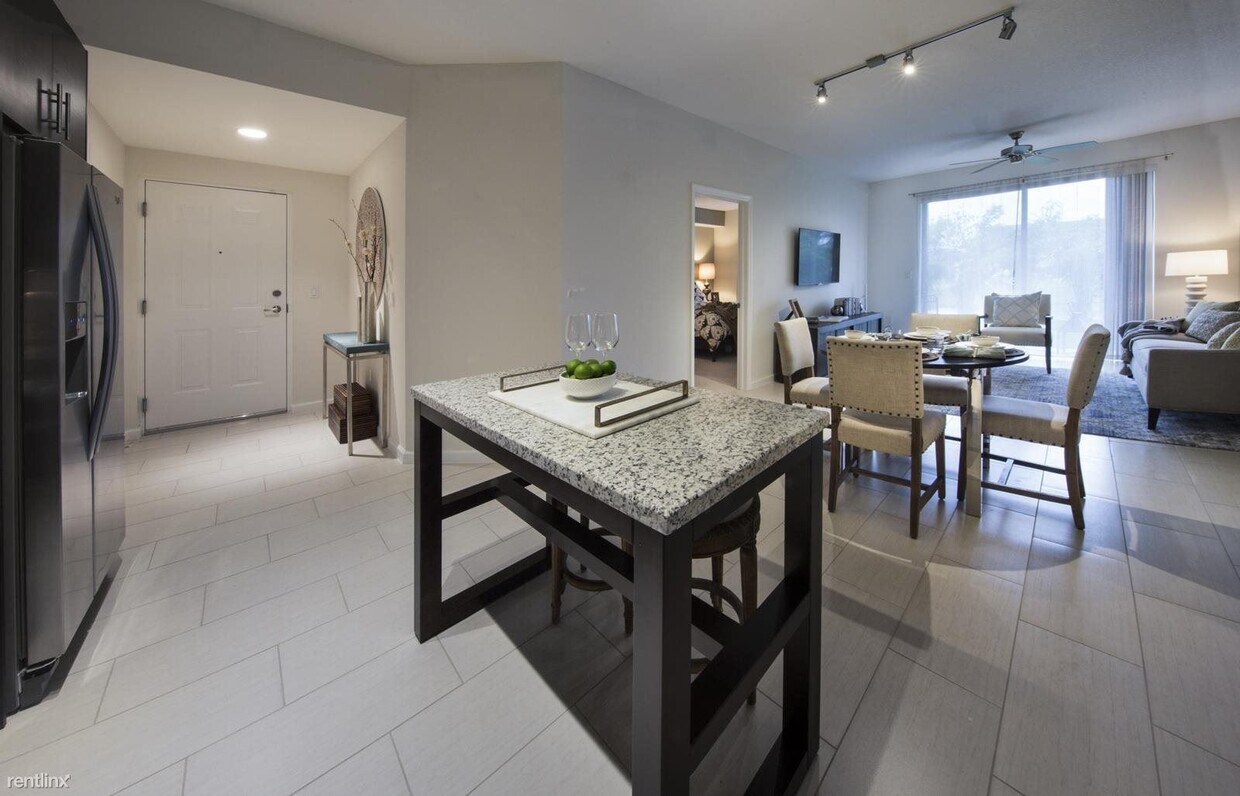 Foto principal - 919 NW 97th Ave