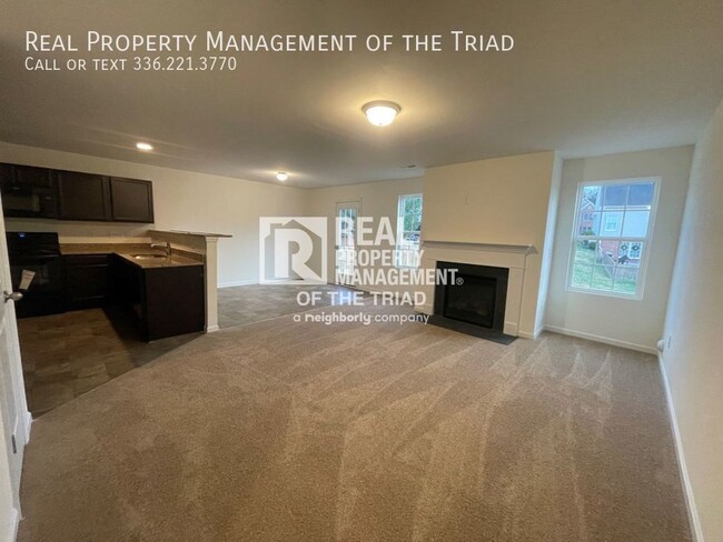 Building Photo - 357 Royal Fern Dr