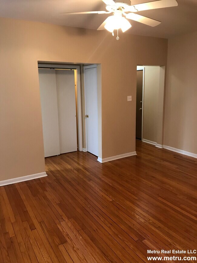 Foto del edificio - 7728 N Marshfield Ave