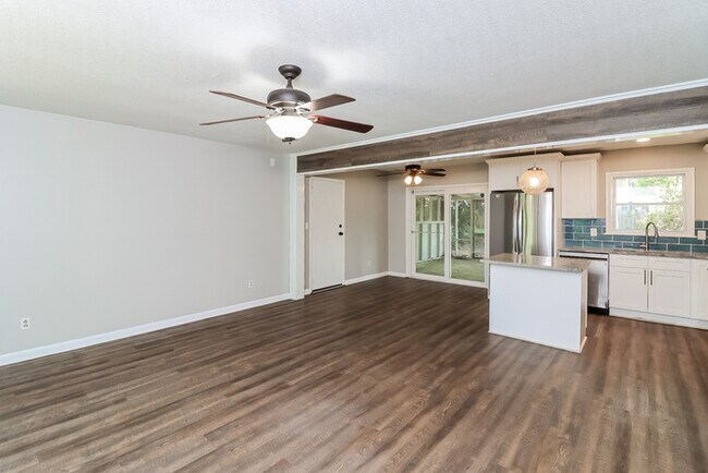 Foto del edificio - 3293 Chisholm Trail SW