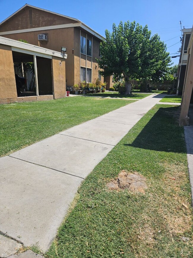 Foto del edificio - 728 Illinois Ave