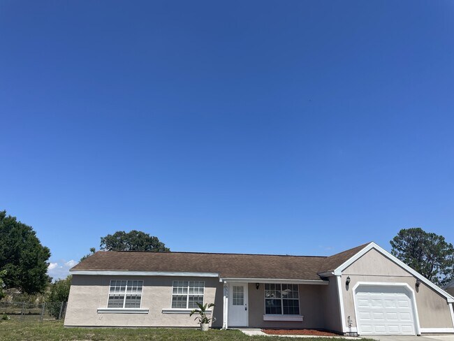 Foto del edificio - 3314 Montclair Cir
