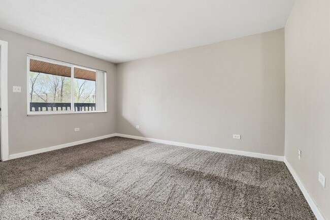 Foto del edificio - $1,440.95, 2-bed, 1-bath Condo with Washer and Dryer.