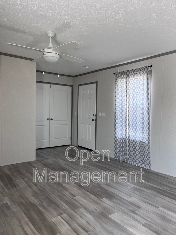 Foto del edificio - 2301 SW Oralabor Rd