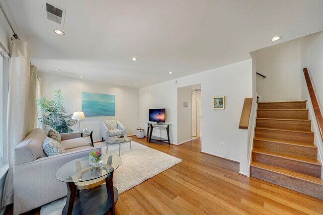 Foto del edificio - 1701 Westwind Way