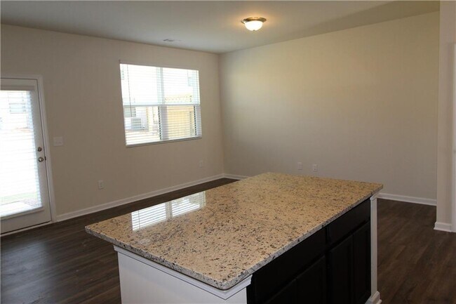 Building Photo - 6513 Mountain Home Way