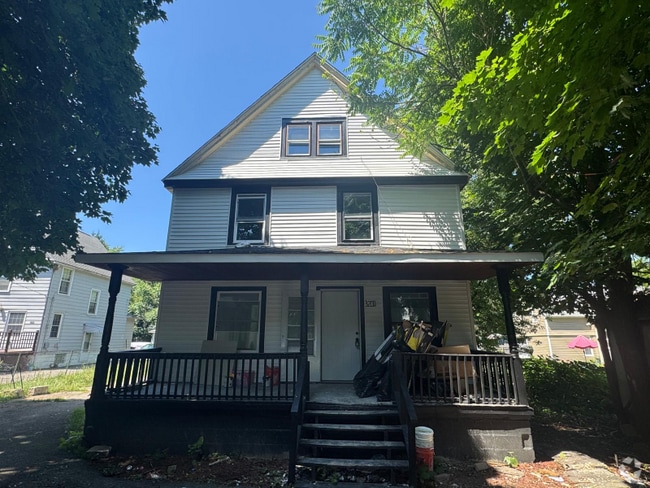 Building Photo - 3202 Bradwell Ave