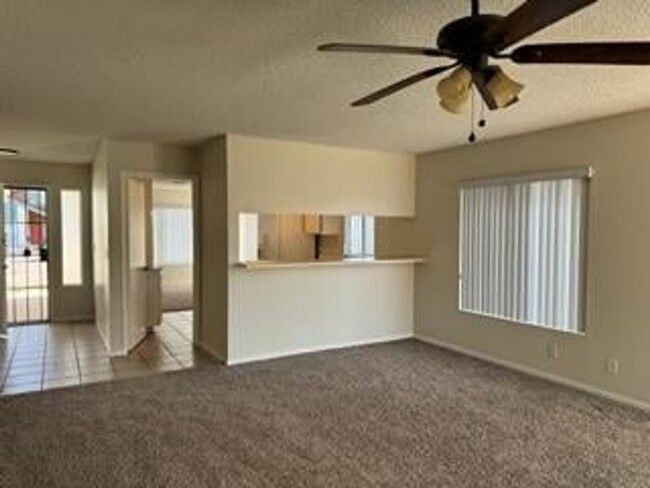 Building Photo - GREAT SINGLE STORY 3 BEDROOM HOME