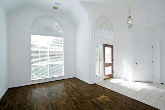 Foto del edificio - 6902 Afton Woods Dr