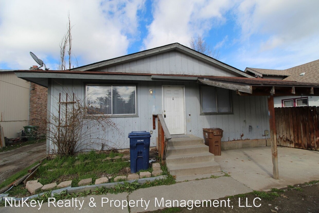 Primary Photo - 6028 N Lacey St