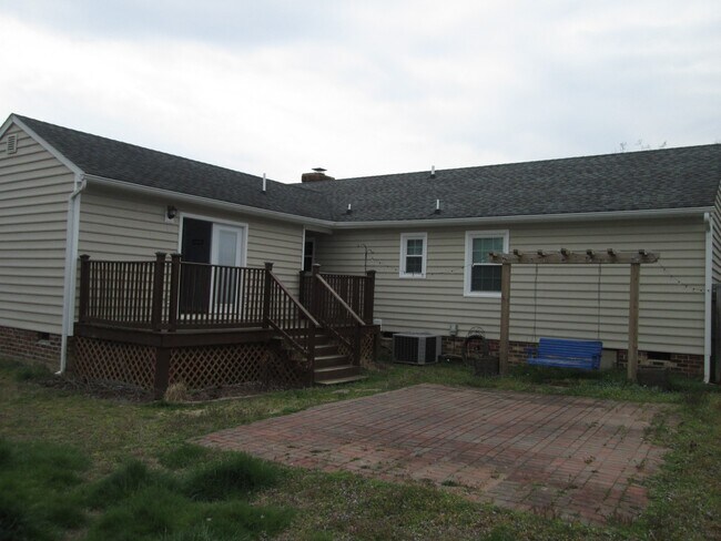 Foto del edificio - Spacious Four Bedroom Mechanicsville Home ...